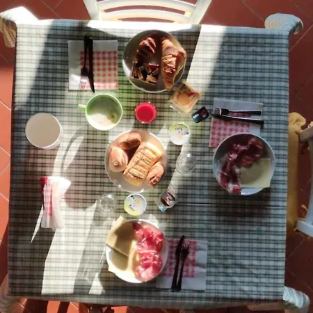 Bed & Breakfast Casalisa 4*